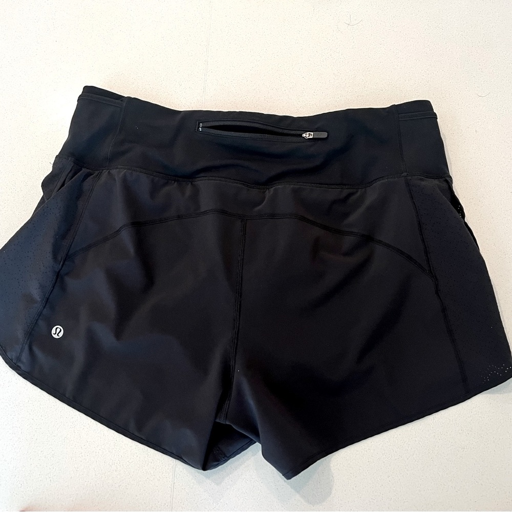 Lululemon speed up low rise lined shorts